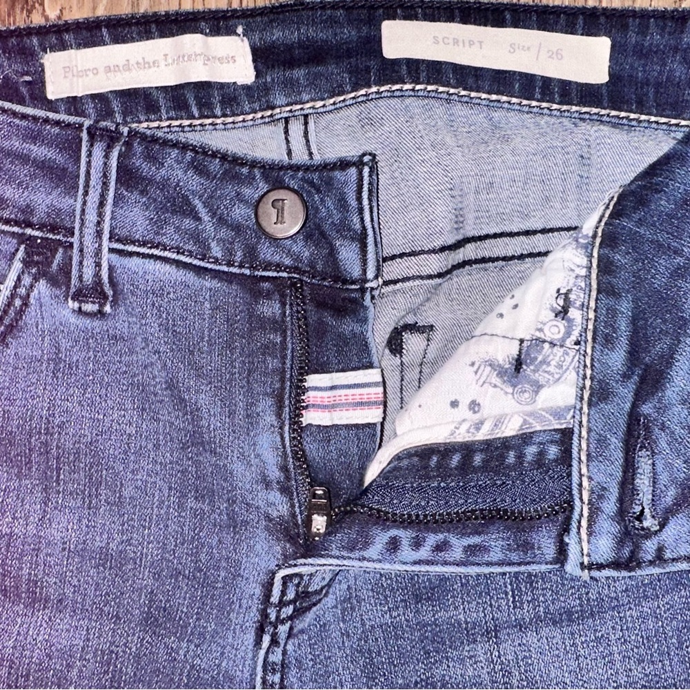 Pilcro and the Letterpress  ‘Script’ Mid Rise Dark Wash Skinny Jeans Sz 26, EUC